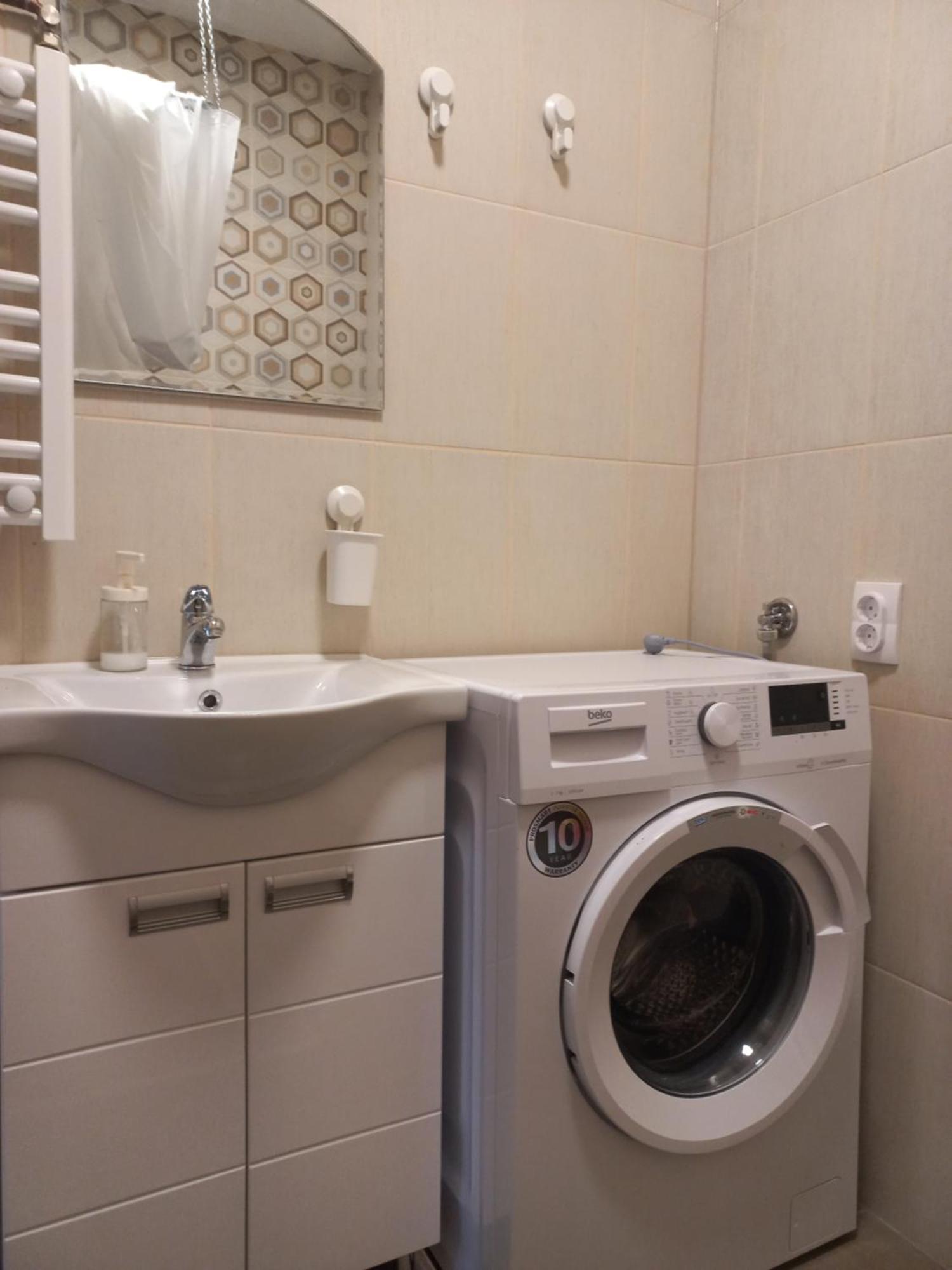 Kod Velikih Tuja Apartment Melenci Ngoại thất bức ảnh